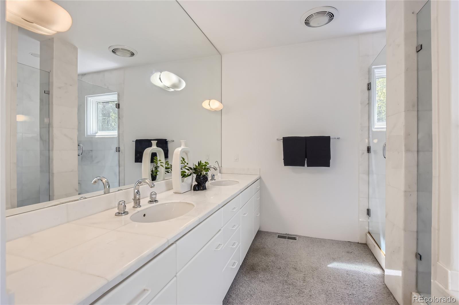 801 E Radcliff Avenue