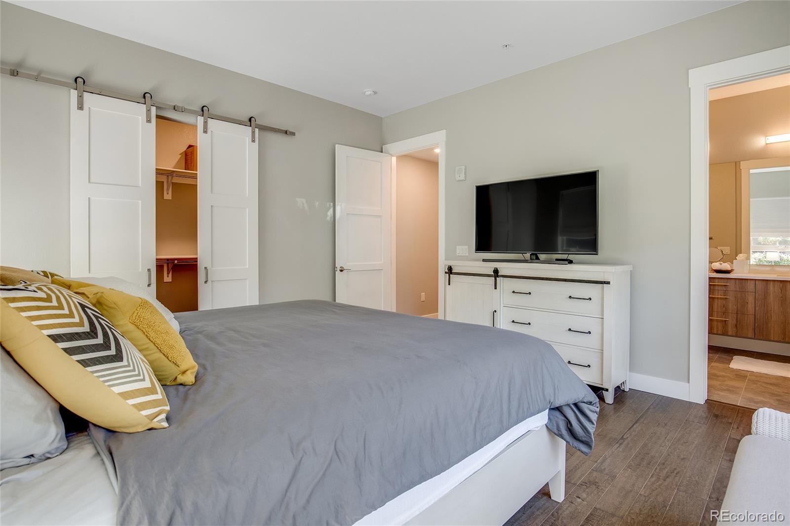 4885 S Monaco Street Unit: 102