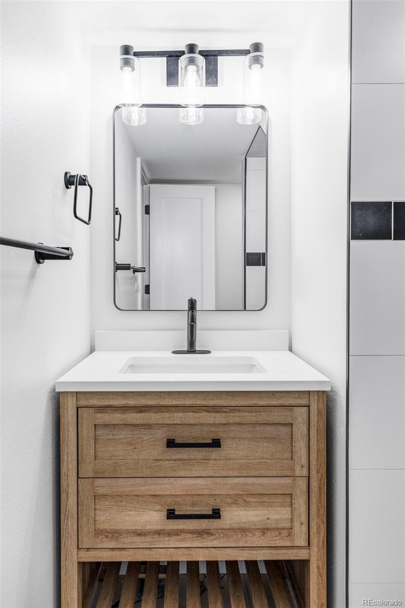 1234 N Downing Street