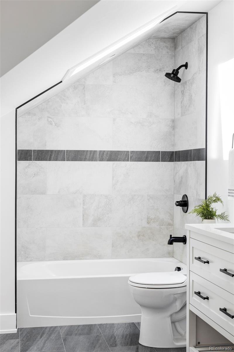 1234 N Downing Street