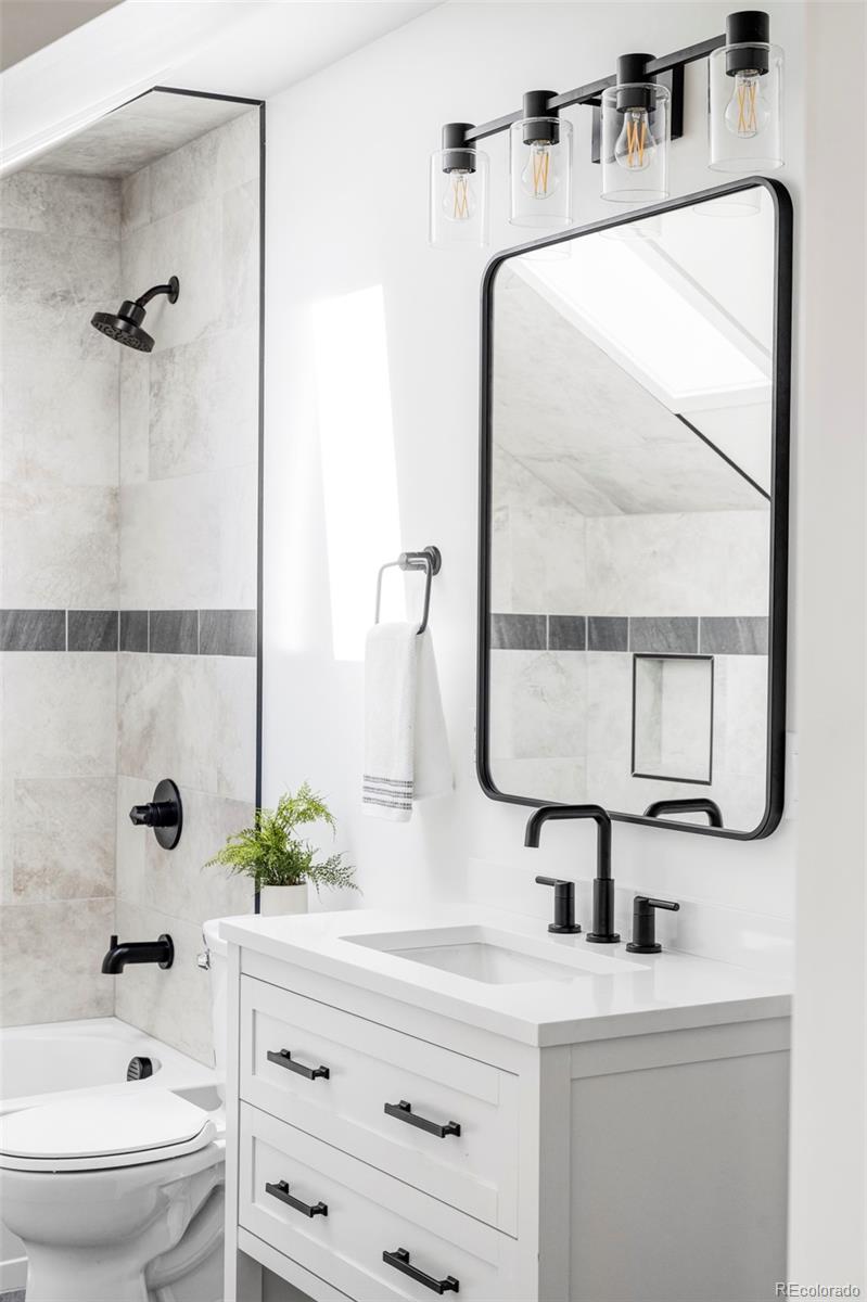 1234 N Downing Street