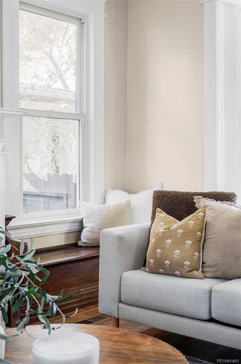 1234 N Downing Street