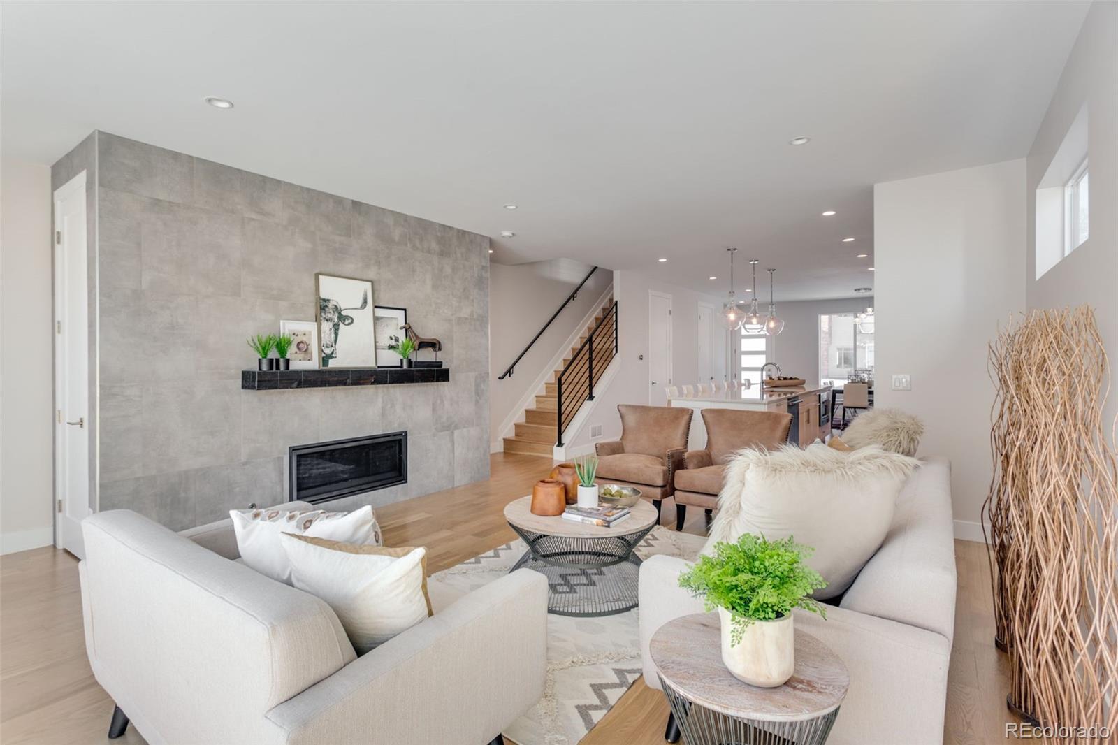 4498 N Utica Street
