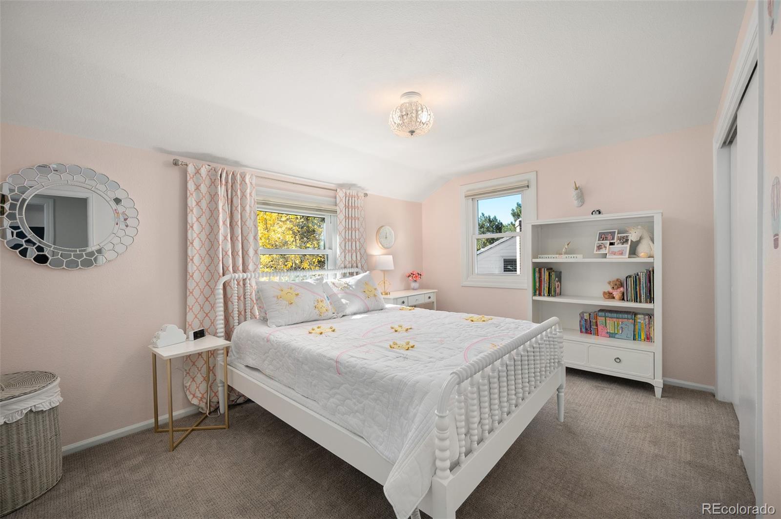 7026 S Magnolia Circle