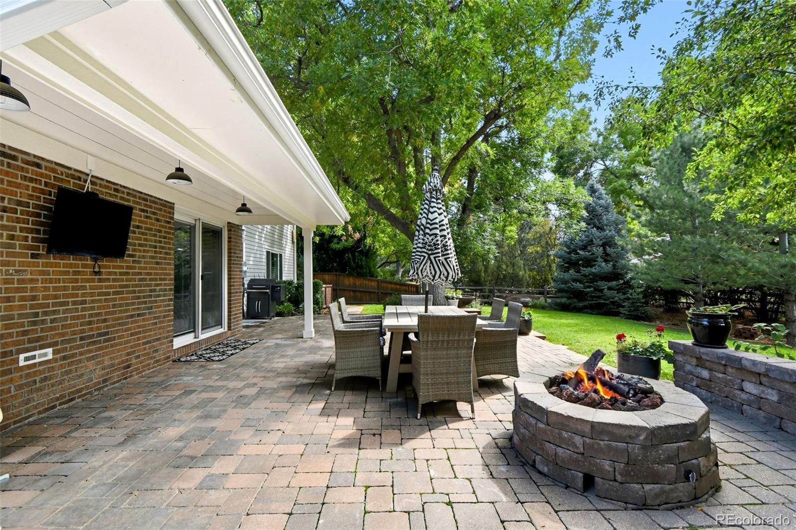 7026 S Magnolia Circle