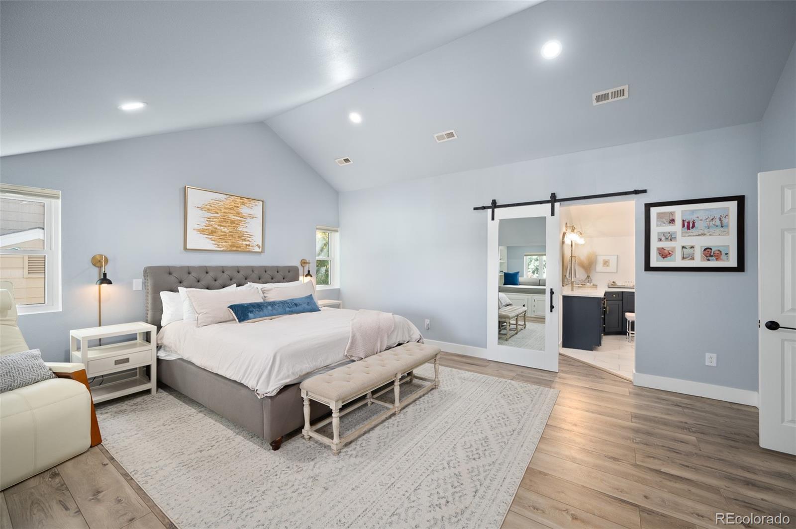 7026 S Magnolia Circle