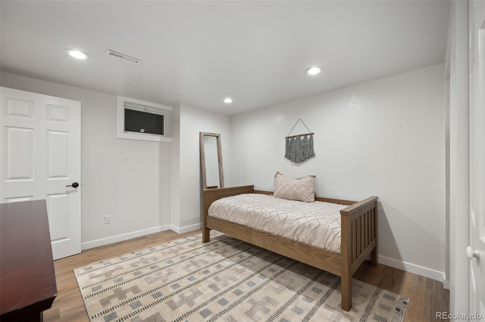 7026 S Magnolia Circle