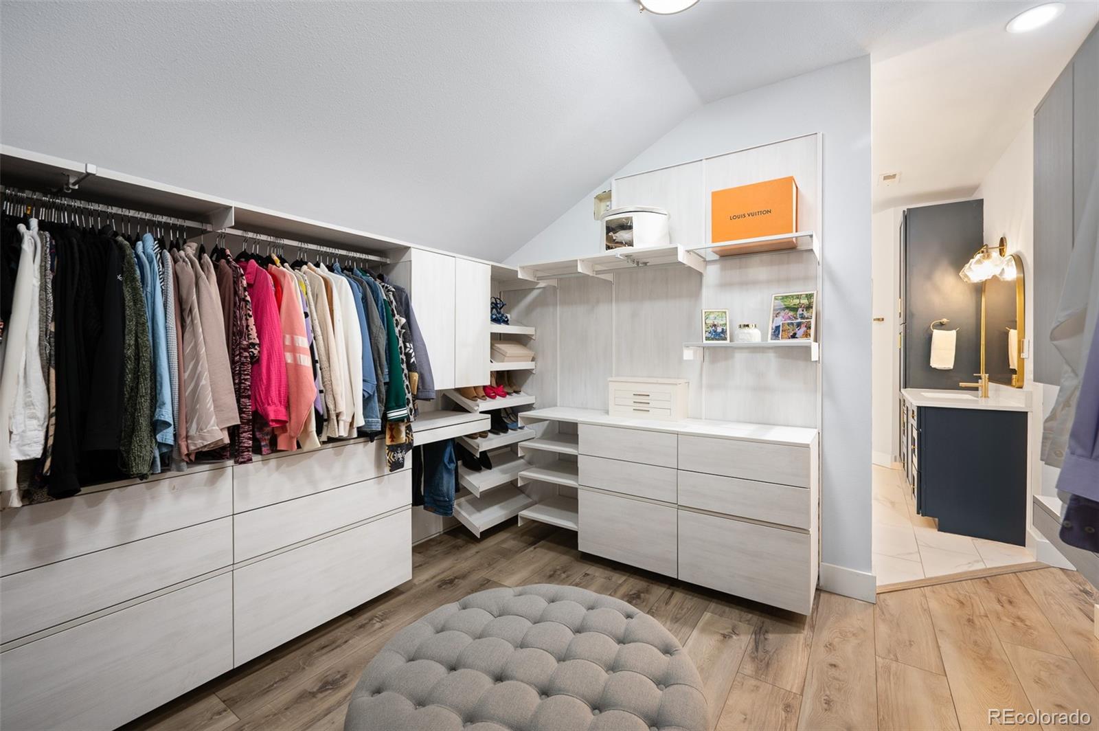 7026 S Magnolia Circle