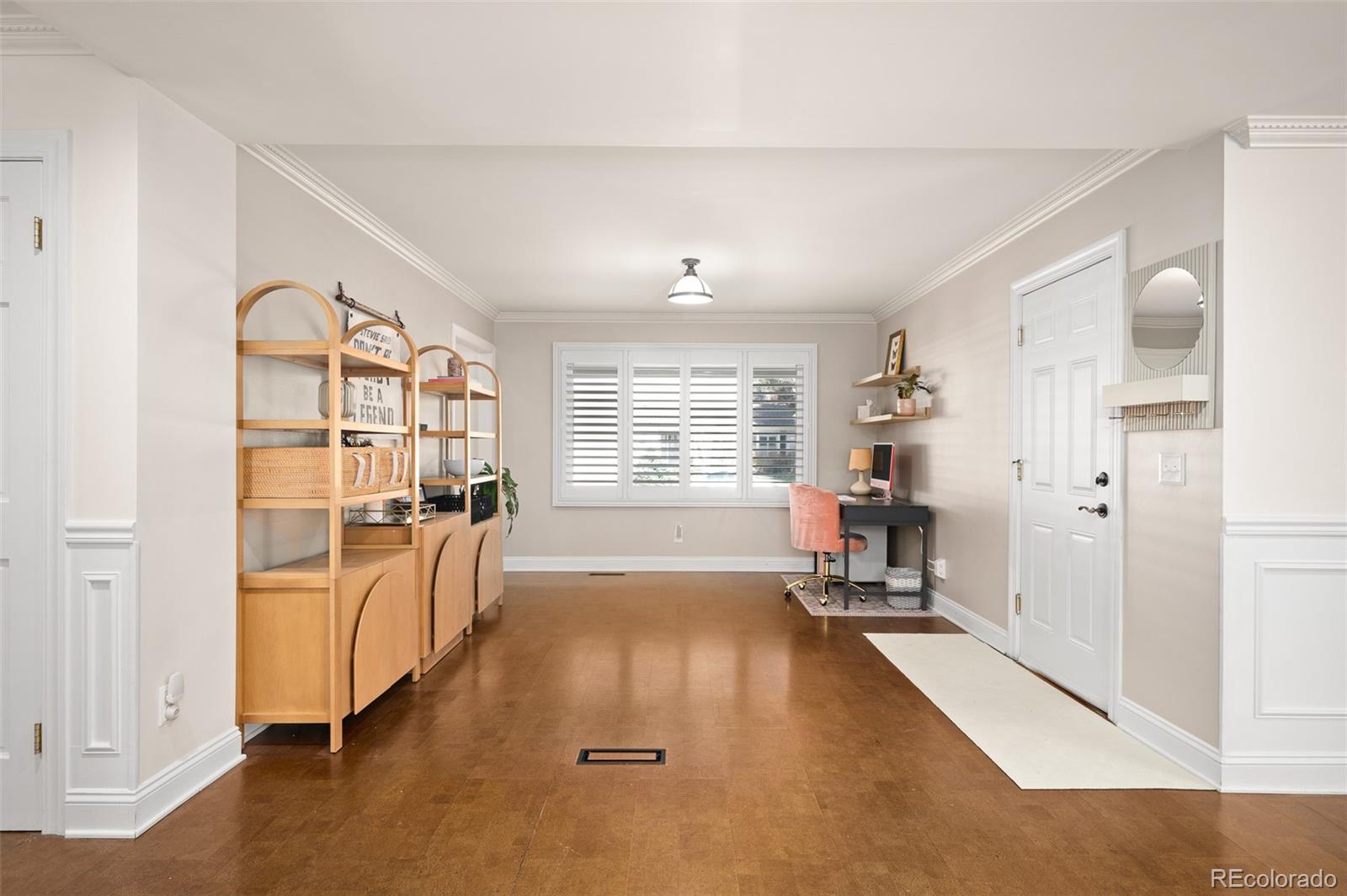 7026 S Magnolia Circle