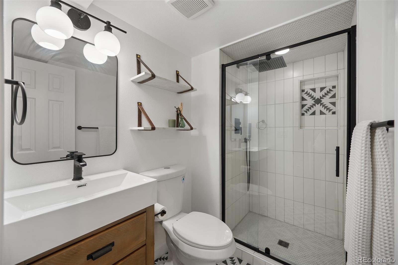 7026 S Magnolia Circle