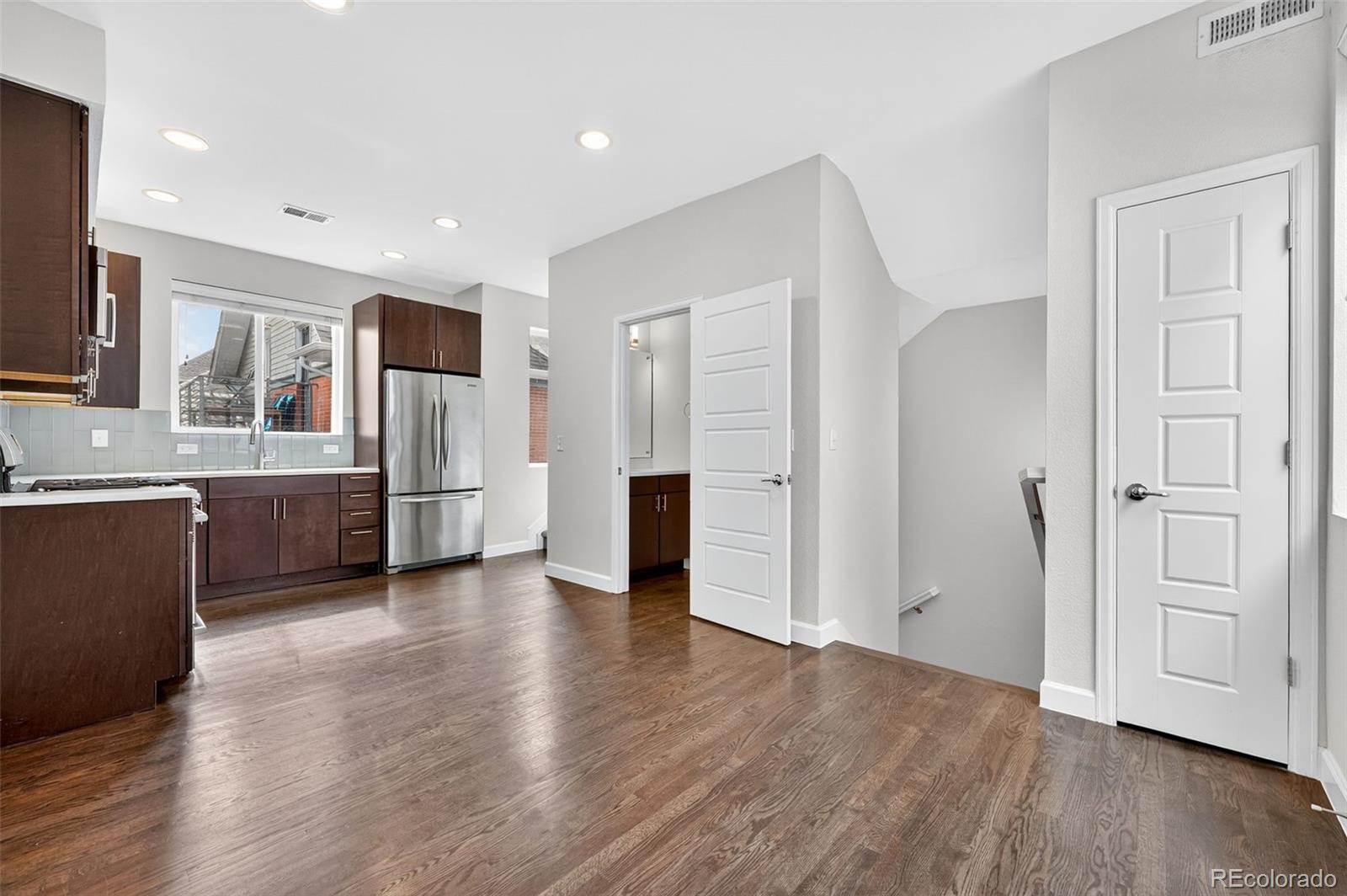 2032 High Street