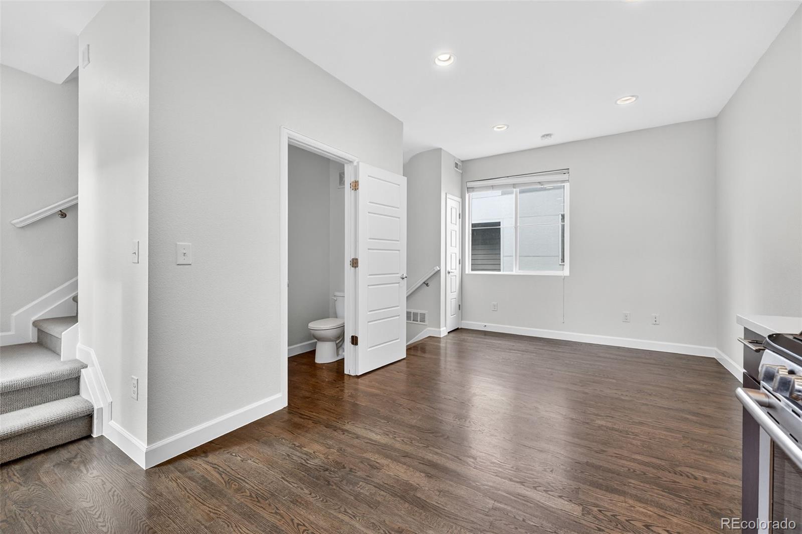 2032 High Street