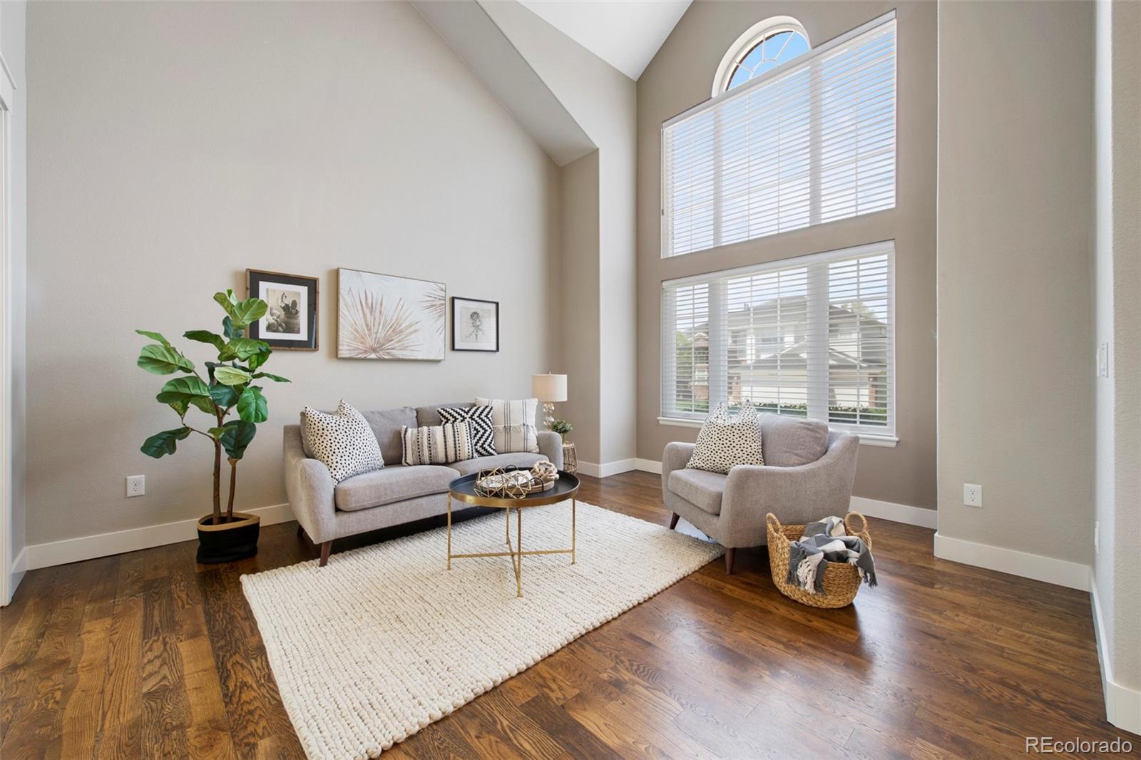 7446 S Curtice Court