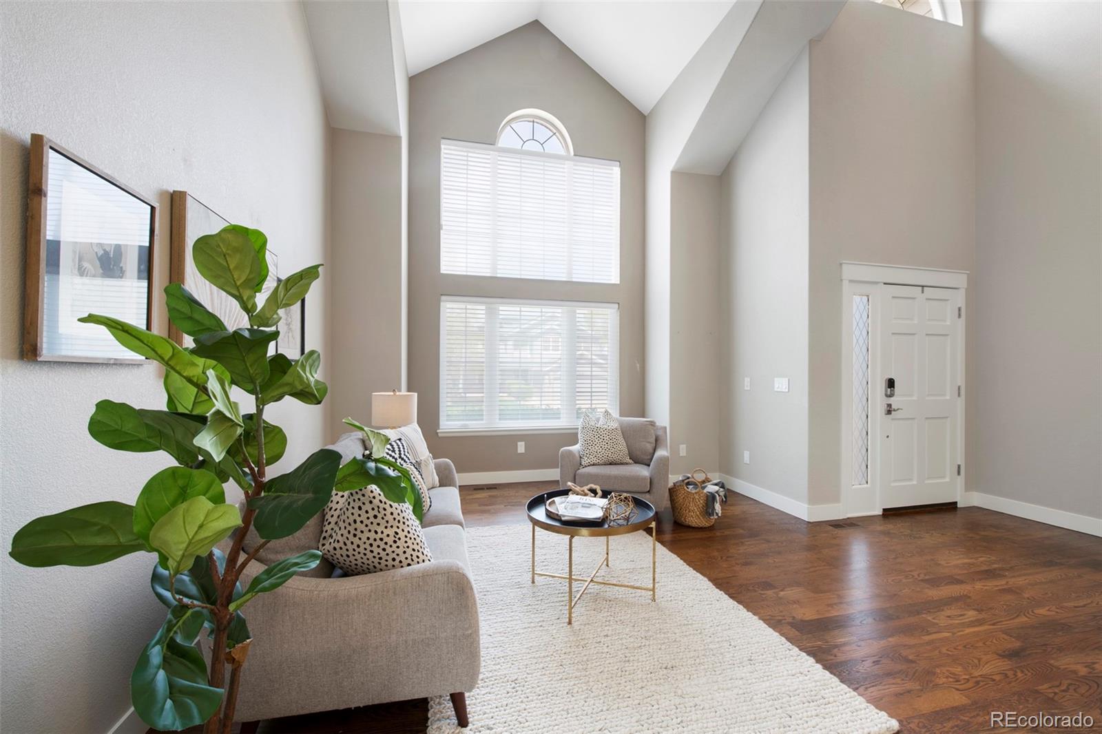 7446 S Curtice Court