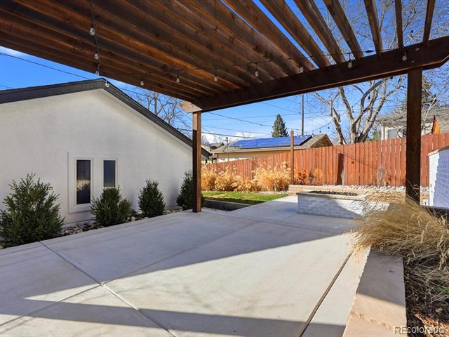 1433 S Gaylord Street