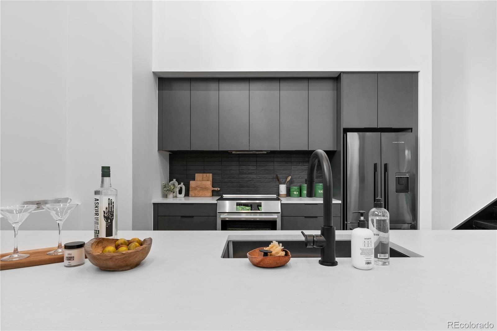 1601 Park Avenue Unit: 116