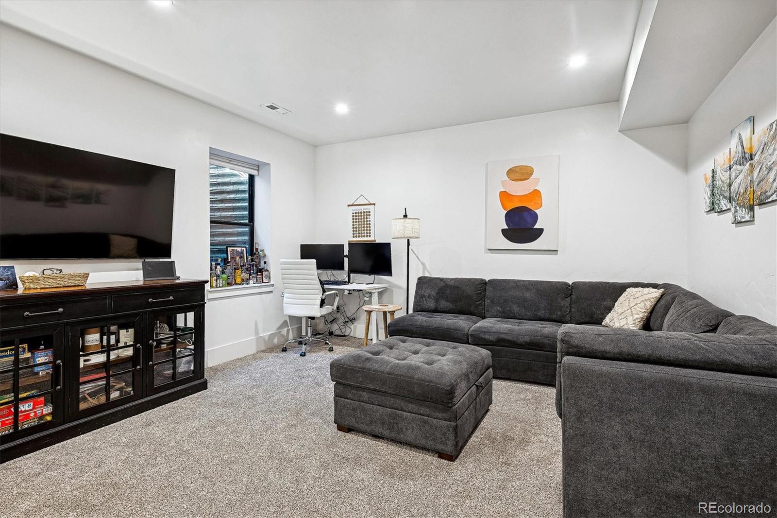 2645 W 39th Avenue