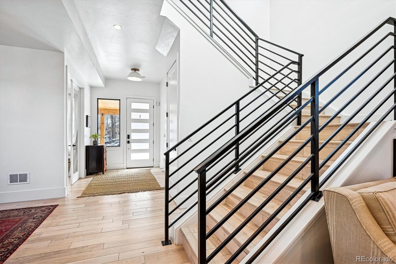 2645 W 39th Avenue