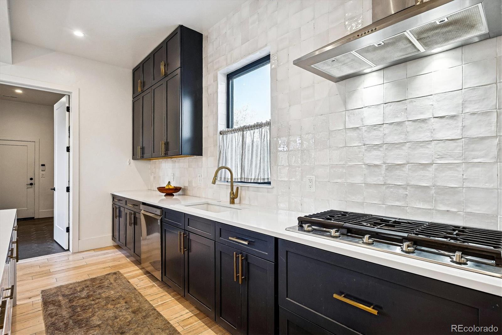 2645 W 39th Avenue
