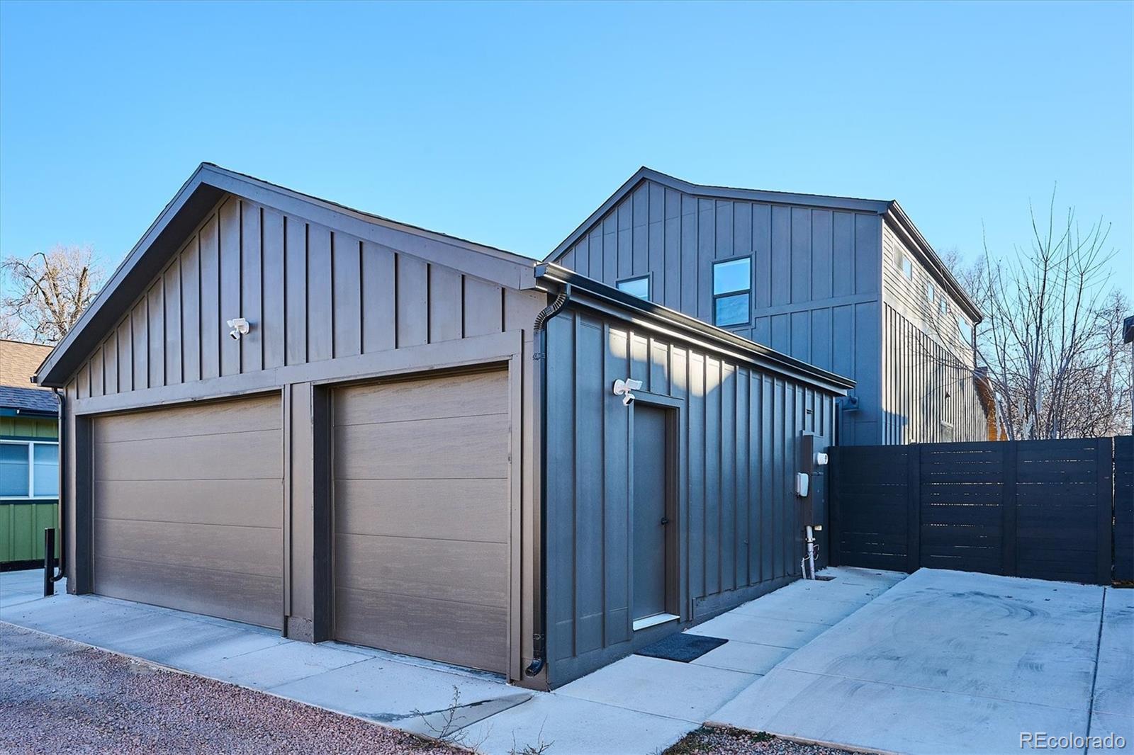 2645 W 39th Avenue