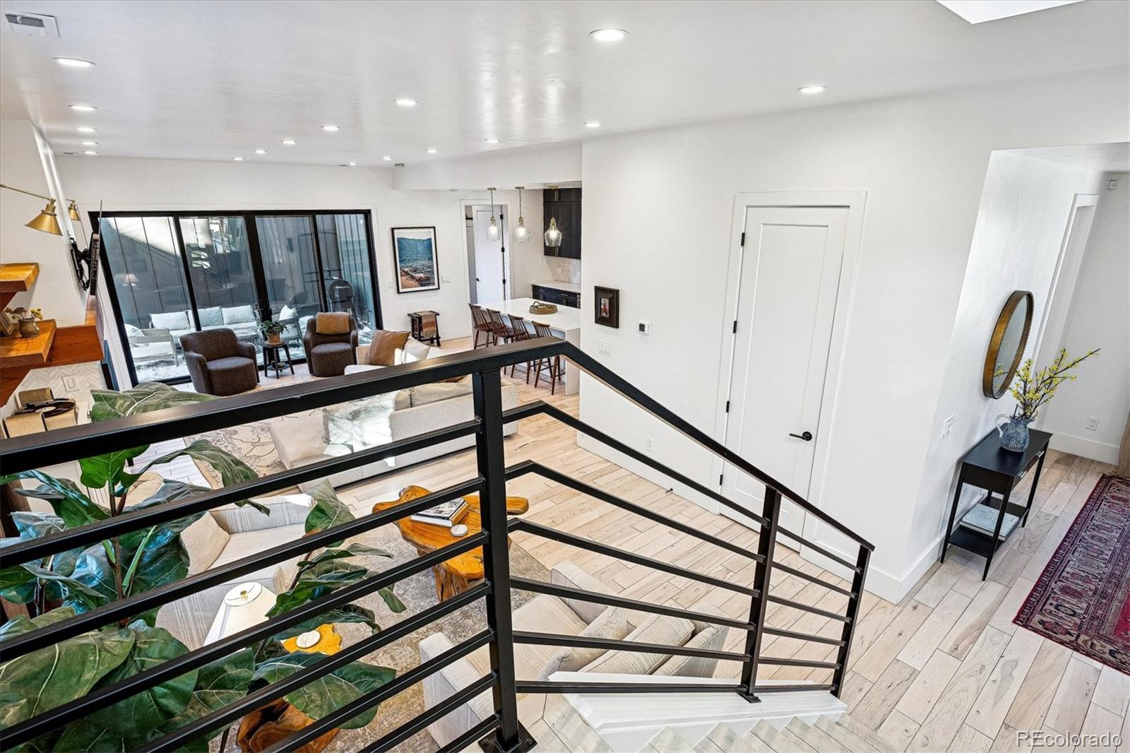 2645 W 39th Avenue