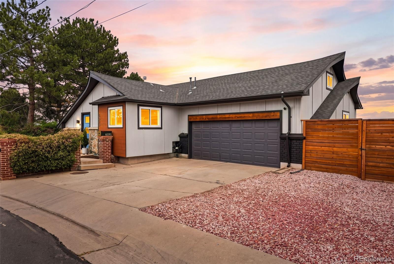 6095 W 49th Place
