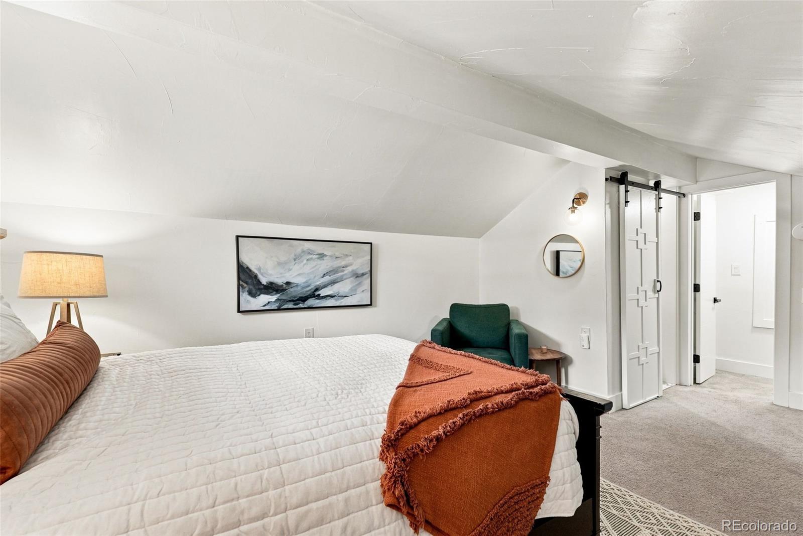6095 W 49th Place
