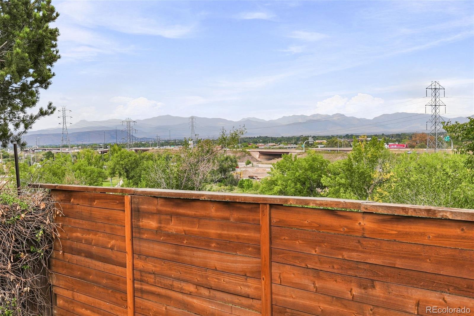 6095 W 49th Place
