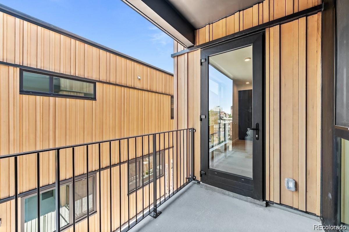 1601 Park Avenue Unit: 207