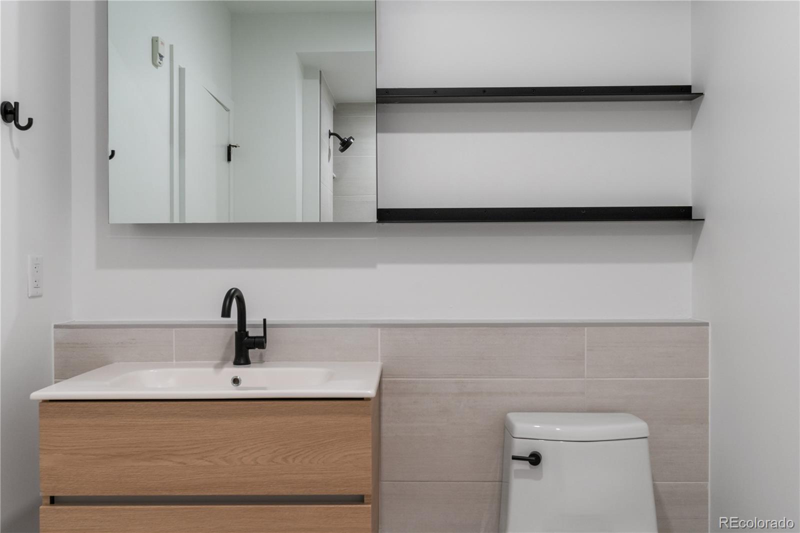 1601 Park Avenue Unit: 207