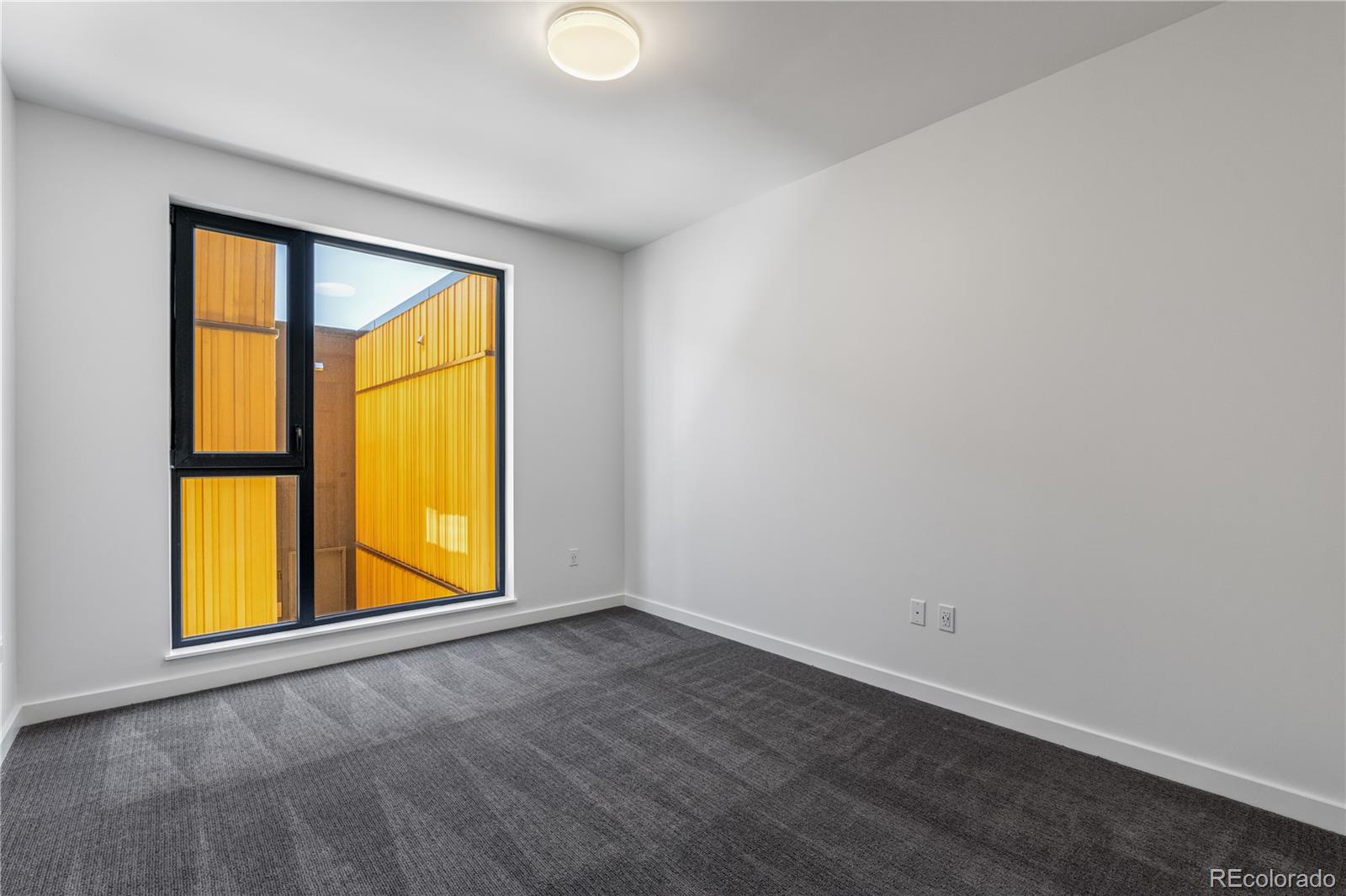 1601 Park Avenue Unit: 207