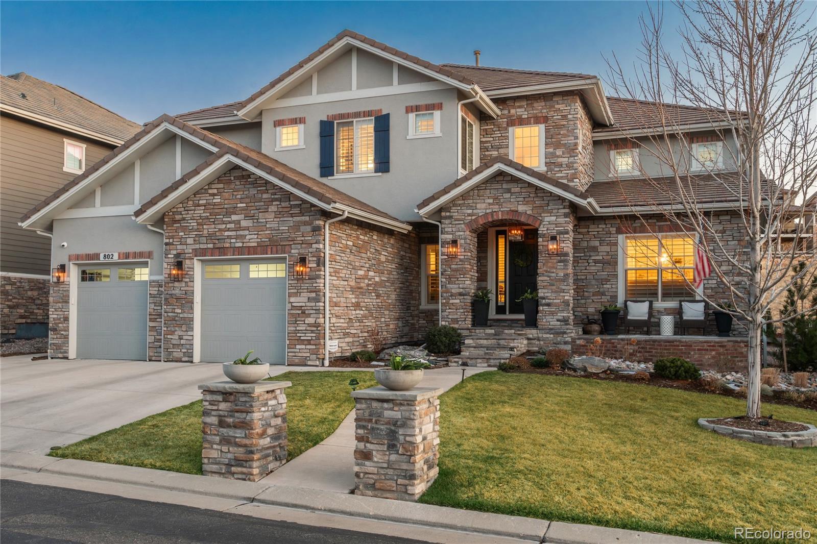 802 Braesheather Place