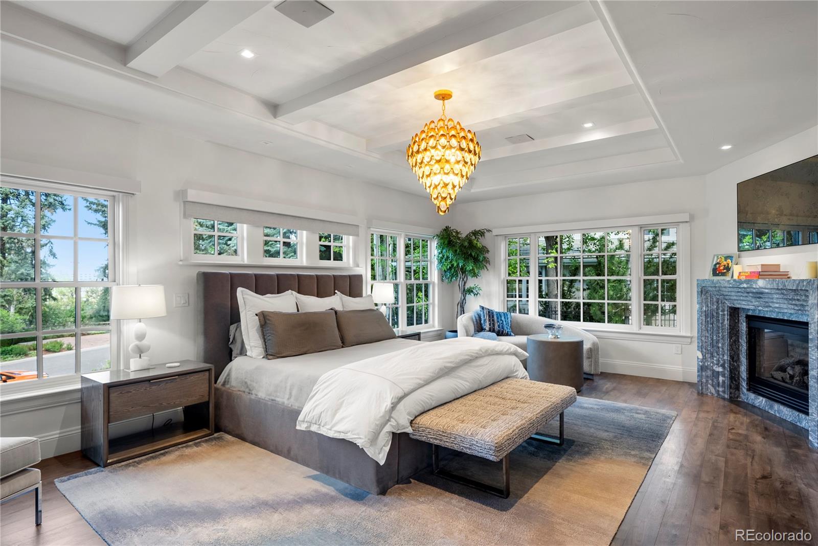 1991 E Alameda Avenue Unit: 14