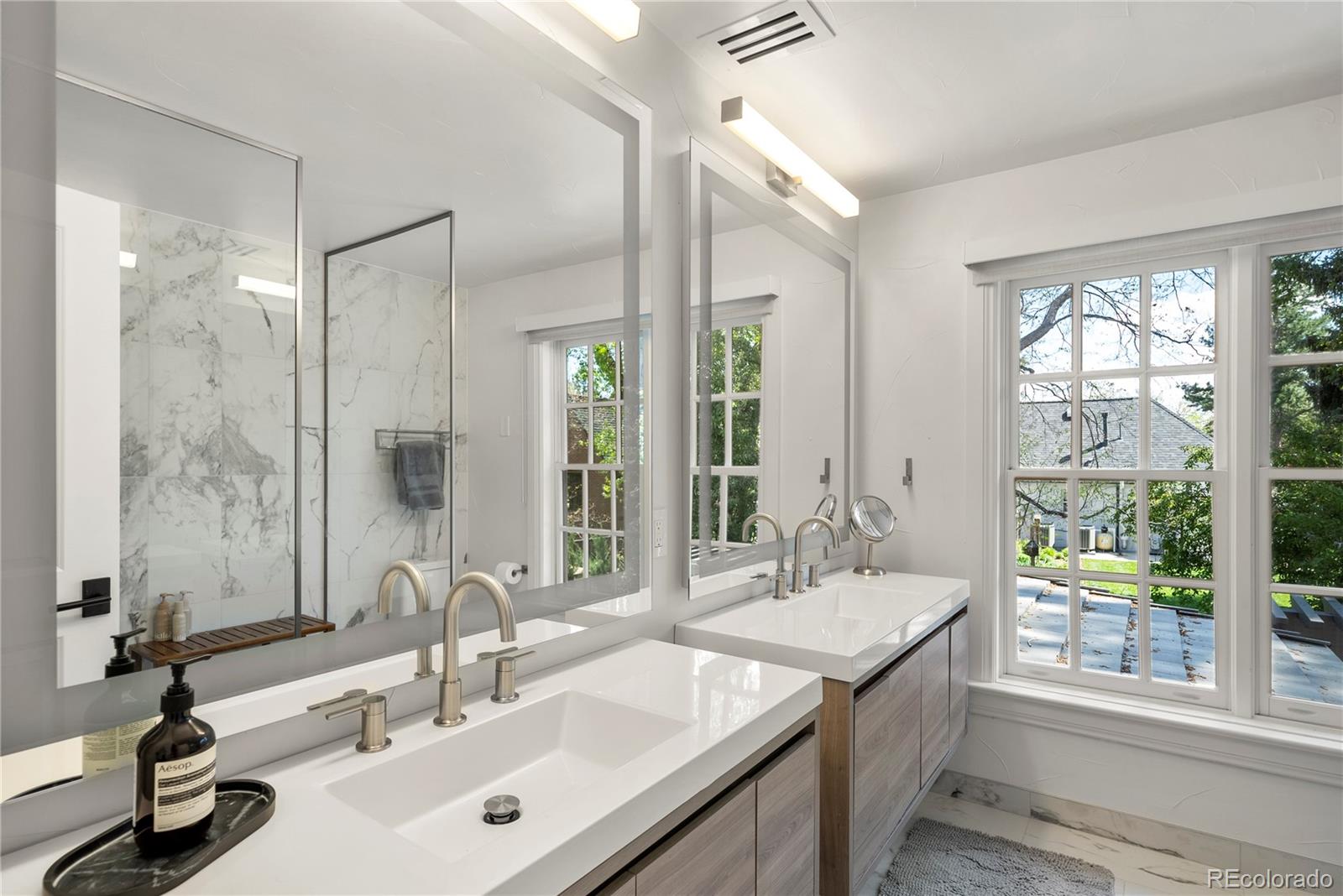 1991 E Alameda Avenue Unit: 14