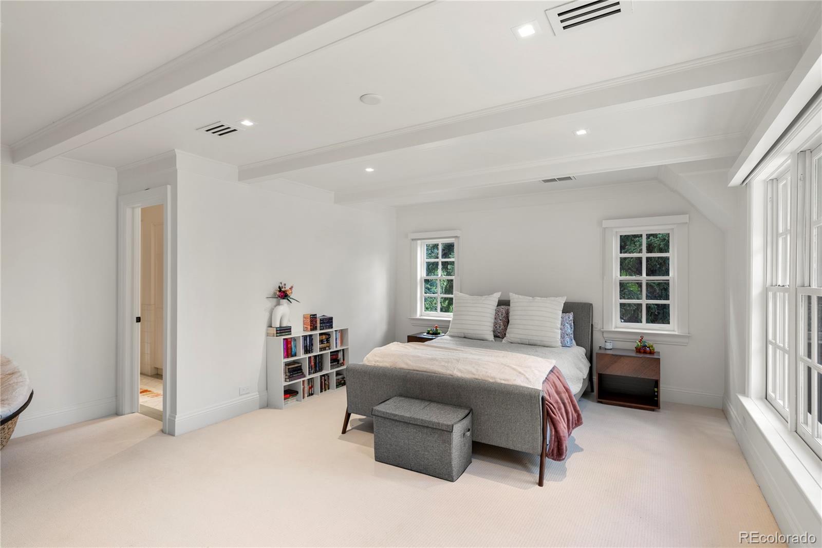 1991 E Alameda Avenue Unit: 14