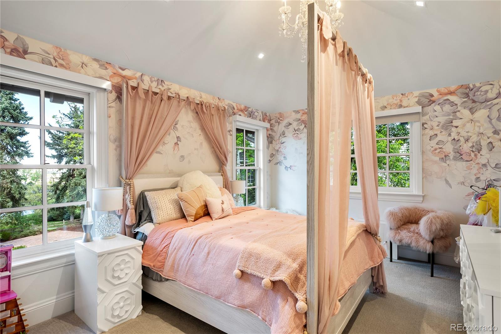 1991 E Alameda Avenue Unit: 14