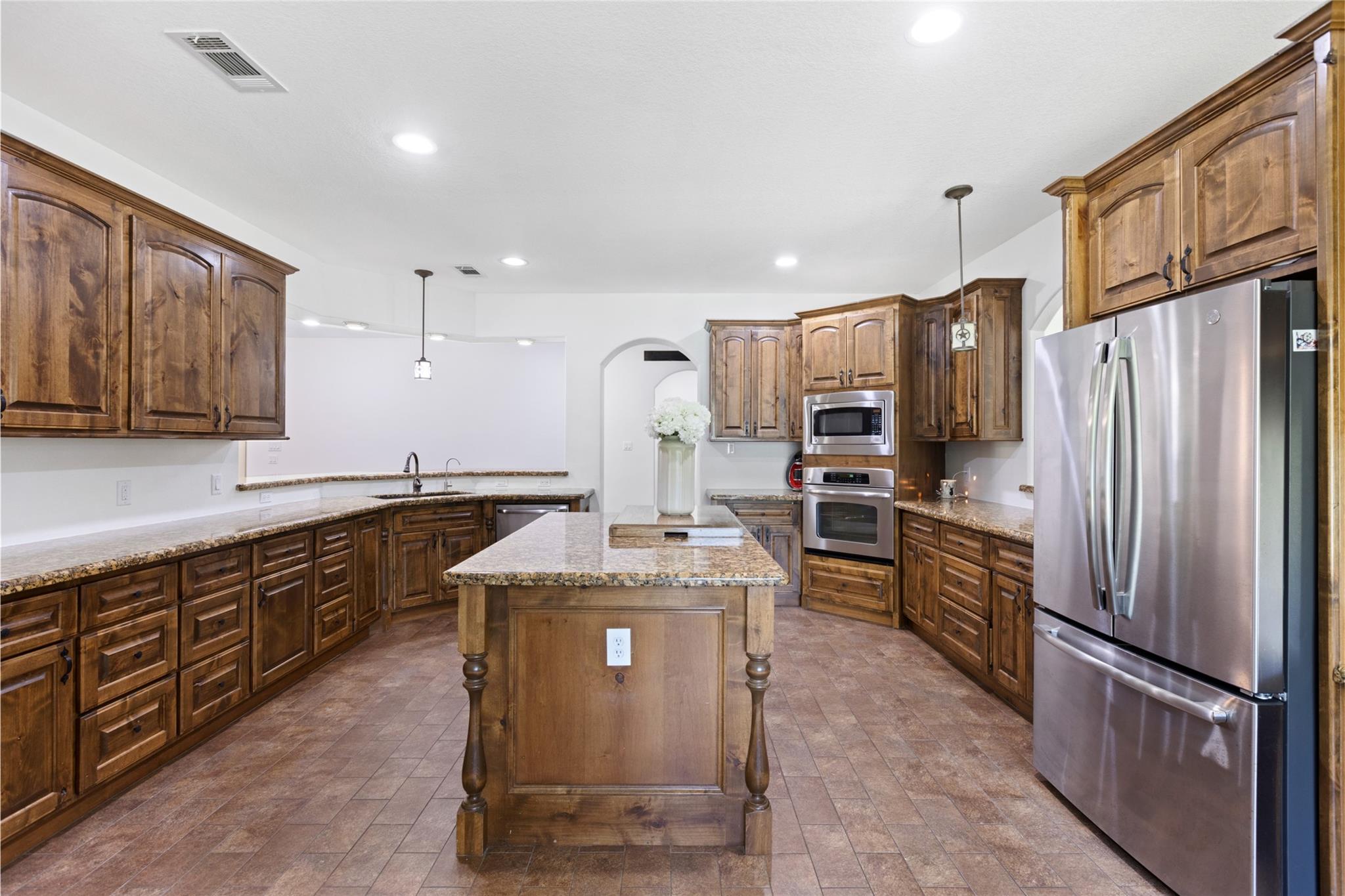 7280 Dogwood Lane