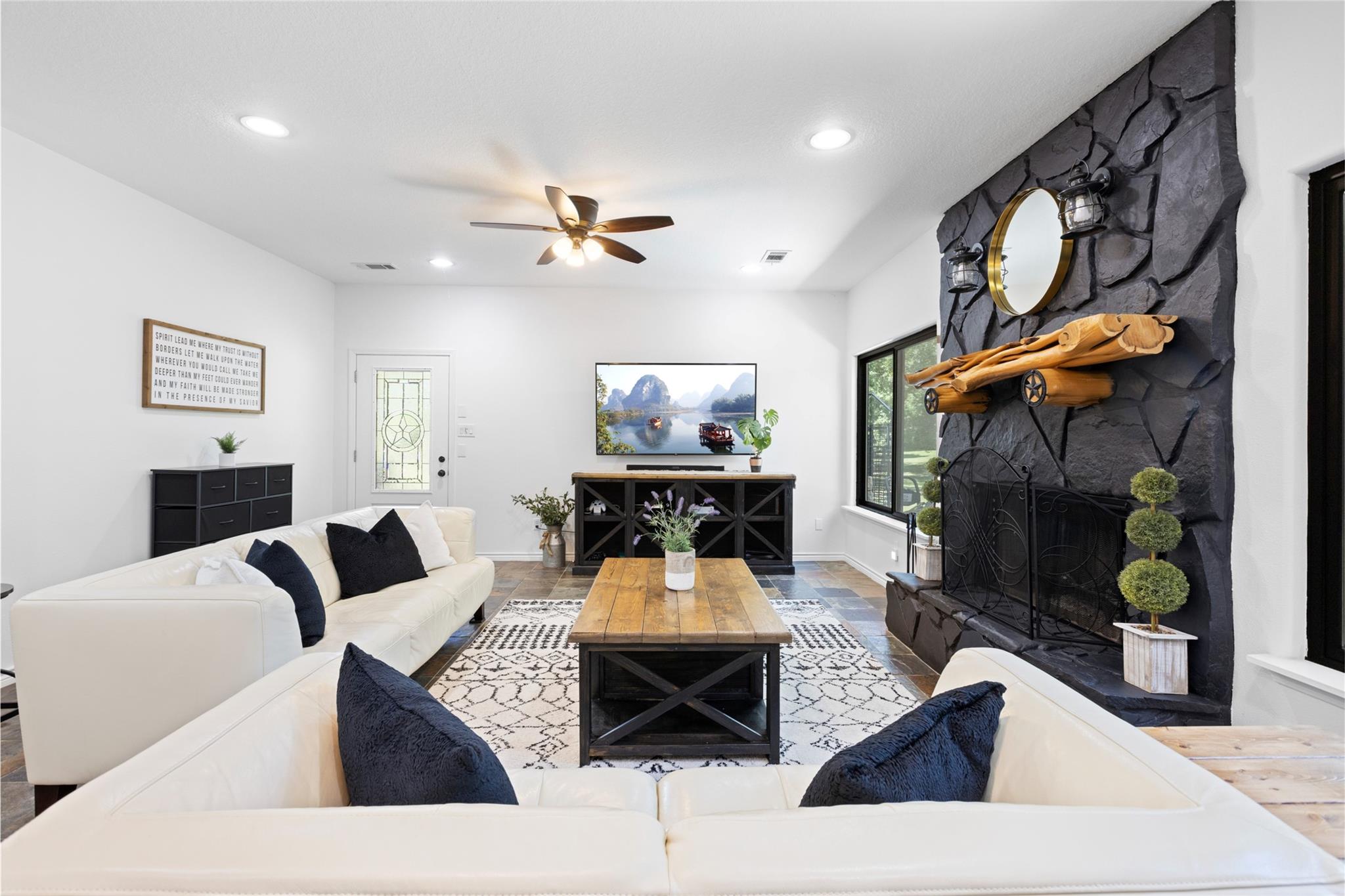 7280 Dogwood Lane