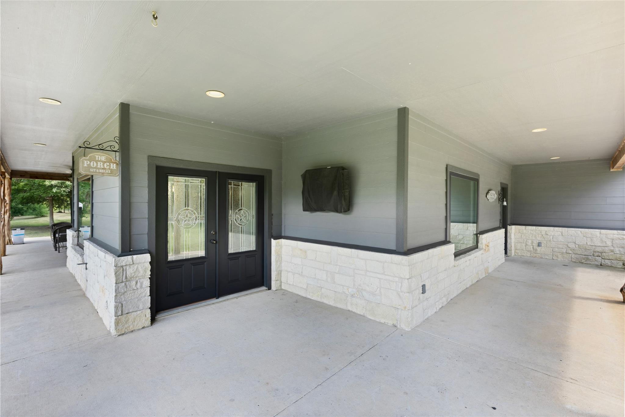 7280 Dogwood Lane