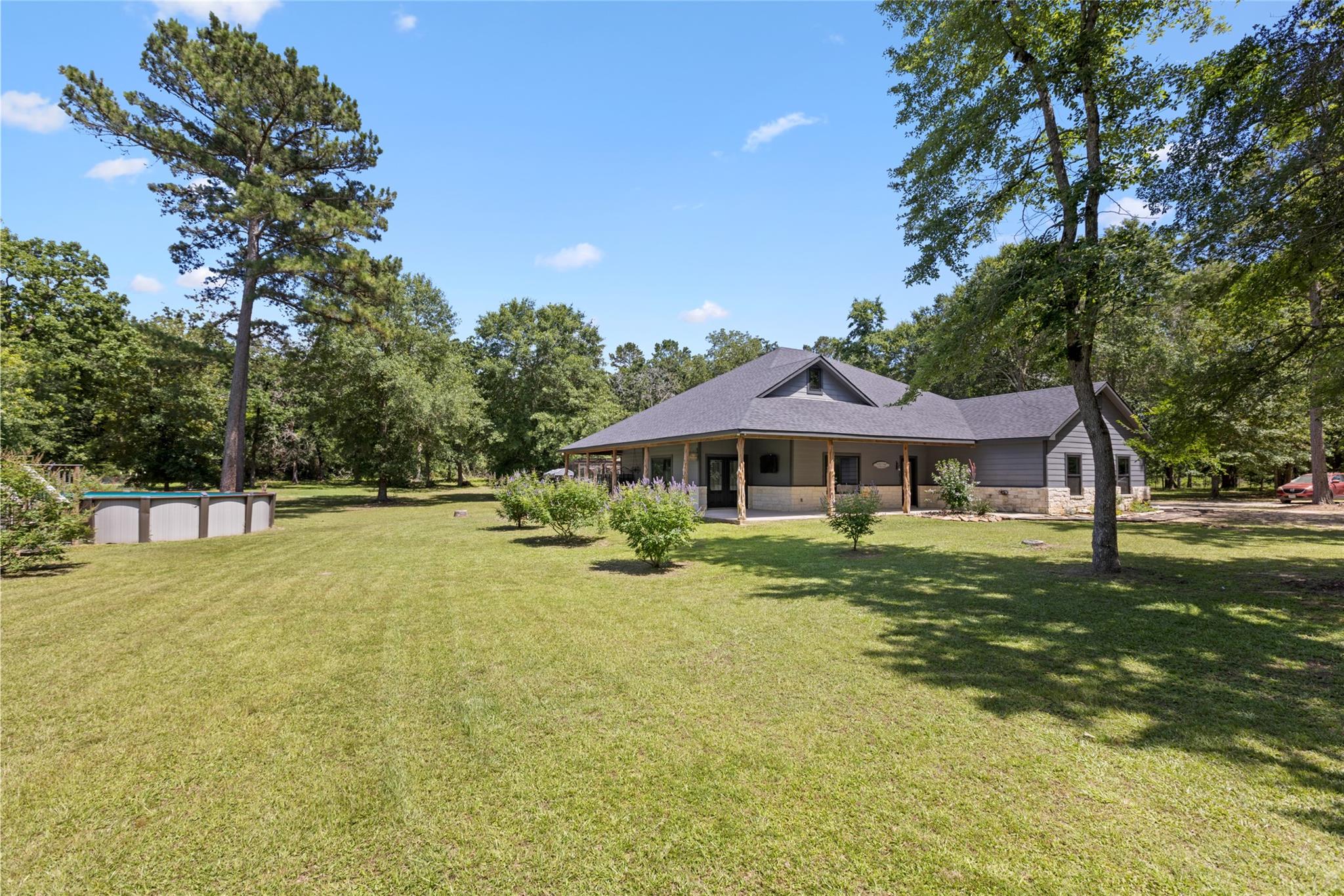 7280 Dogwood Lane
