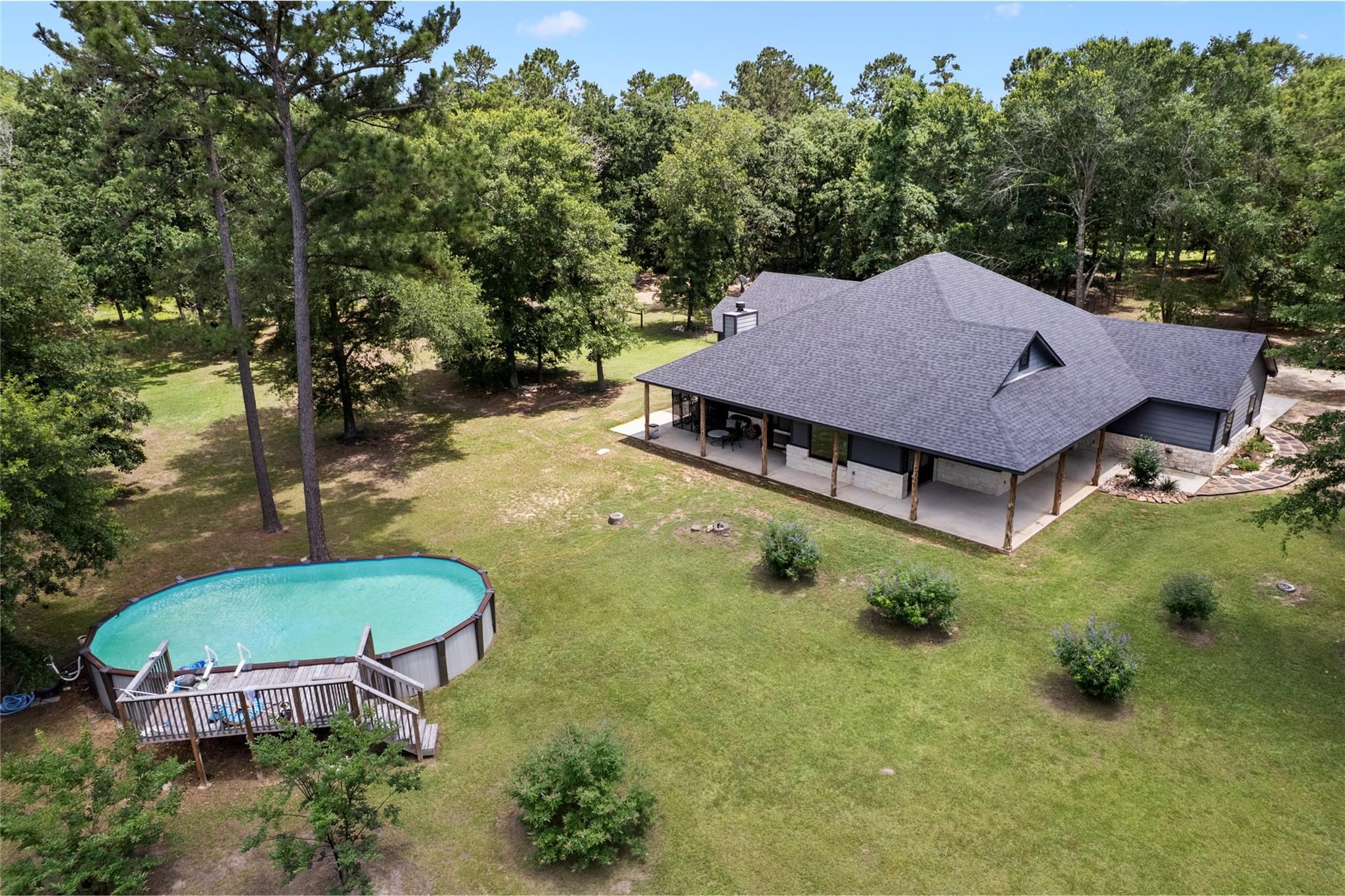 7280 Dogwood Lane