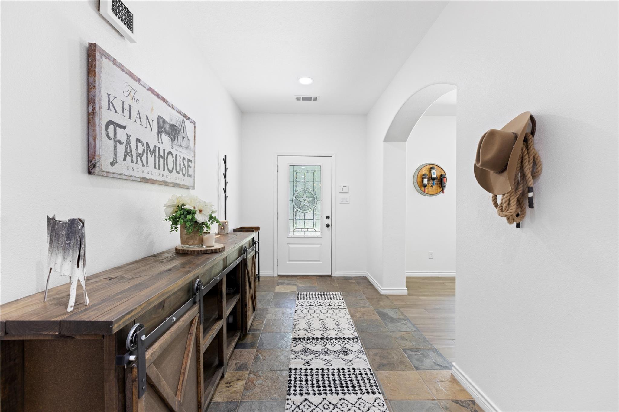 7280 Dogwood Lane