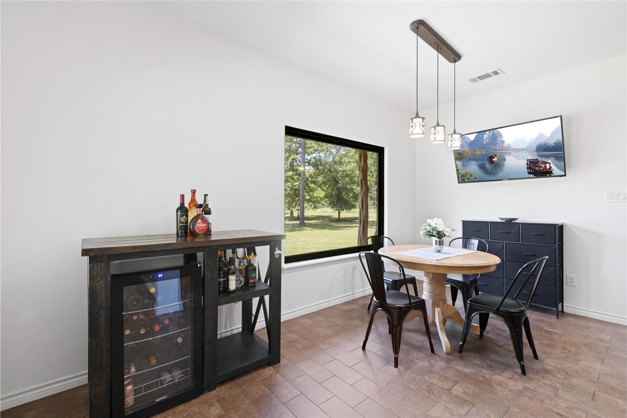 7280 Dogwood Lane