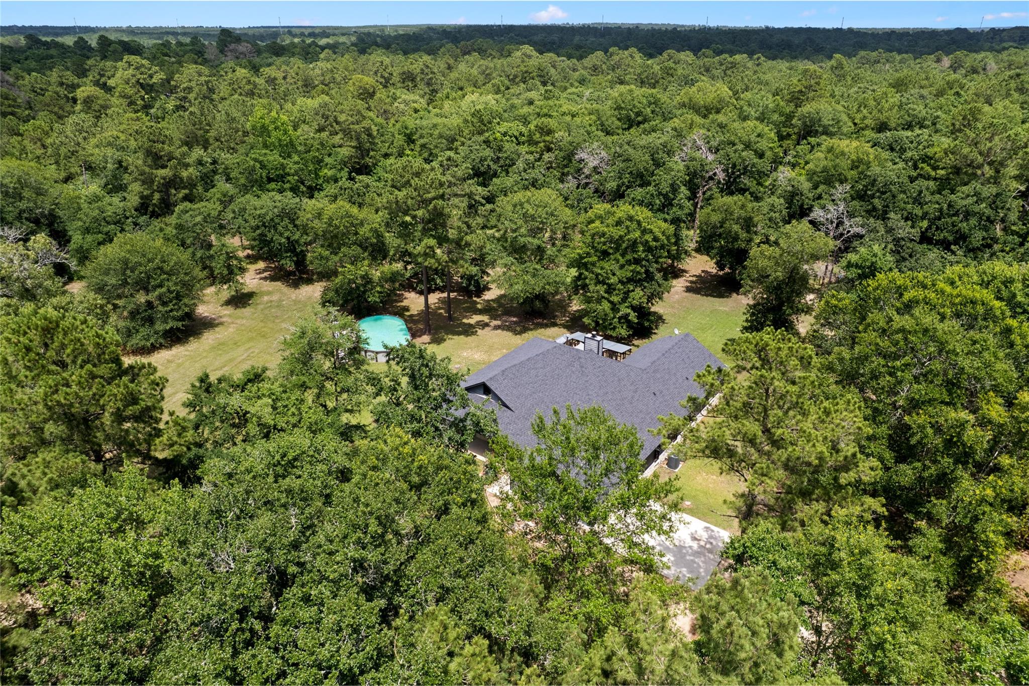 7280 Dogwood Lane