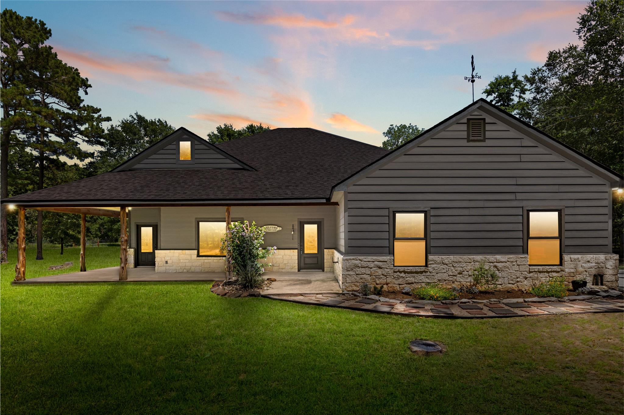 7280 Dogwood Lane