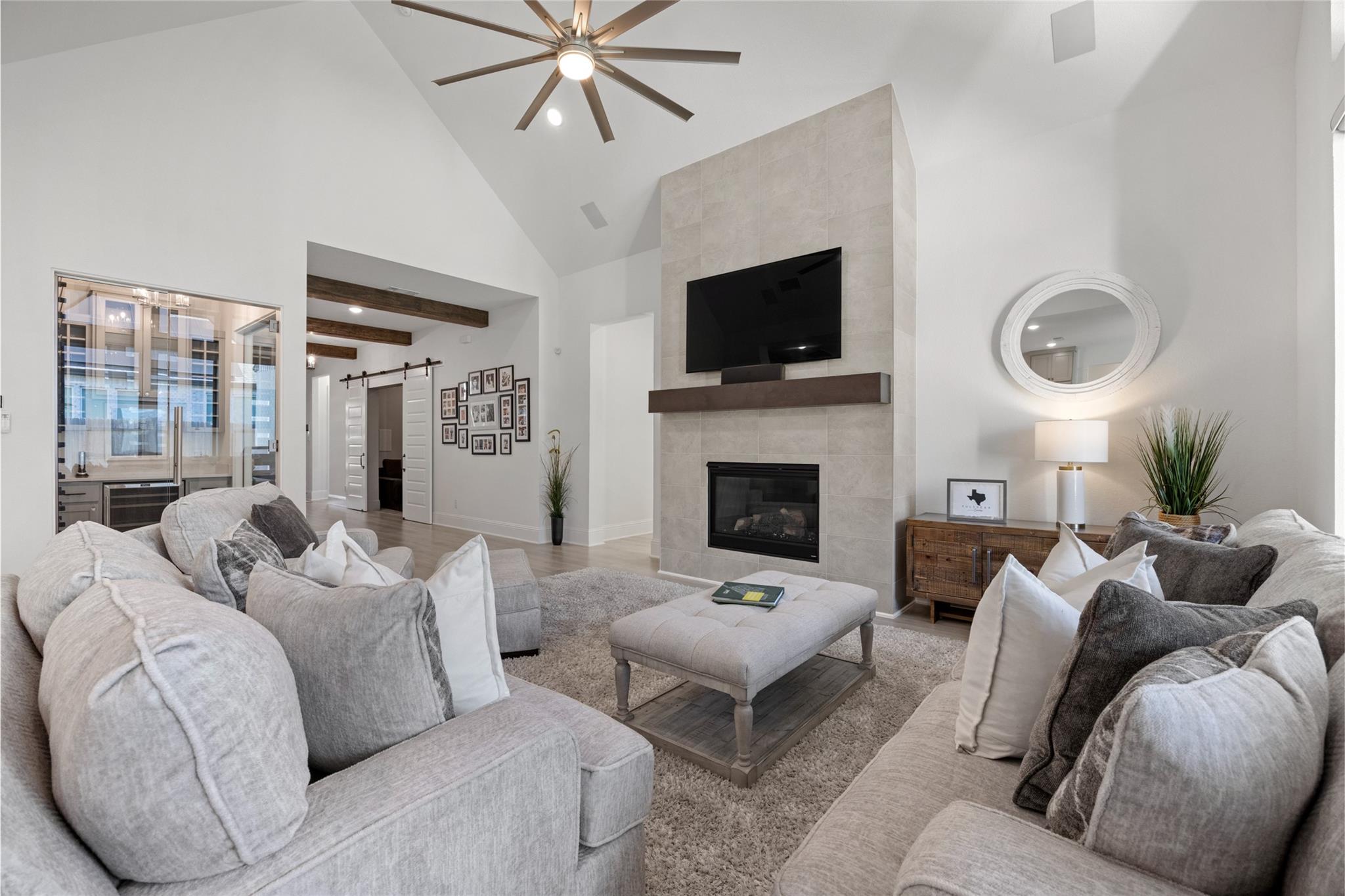 4810 Creekbend Drive