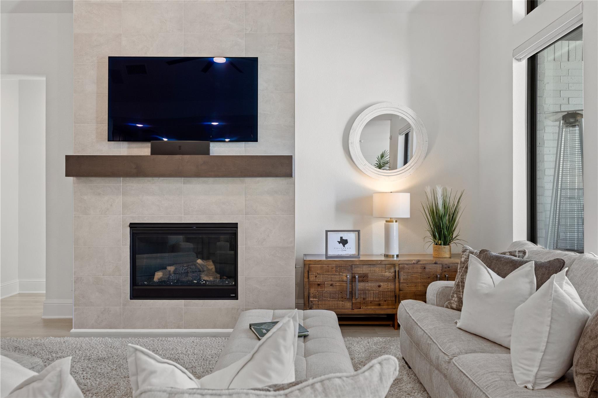 4810 Creekbend Drive