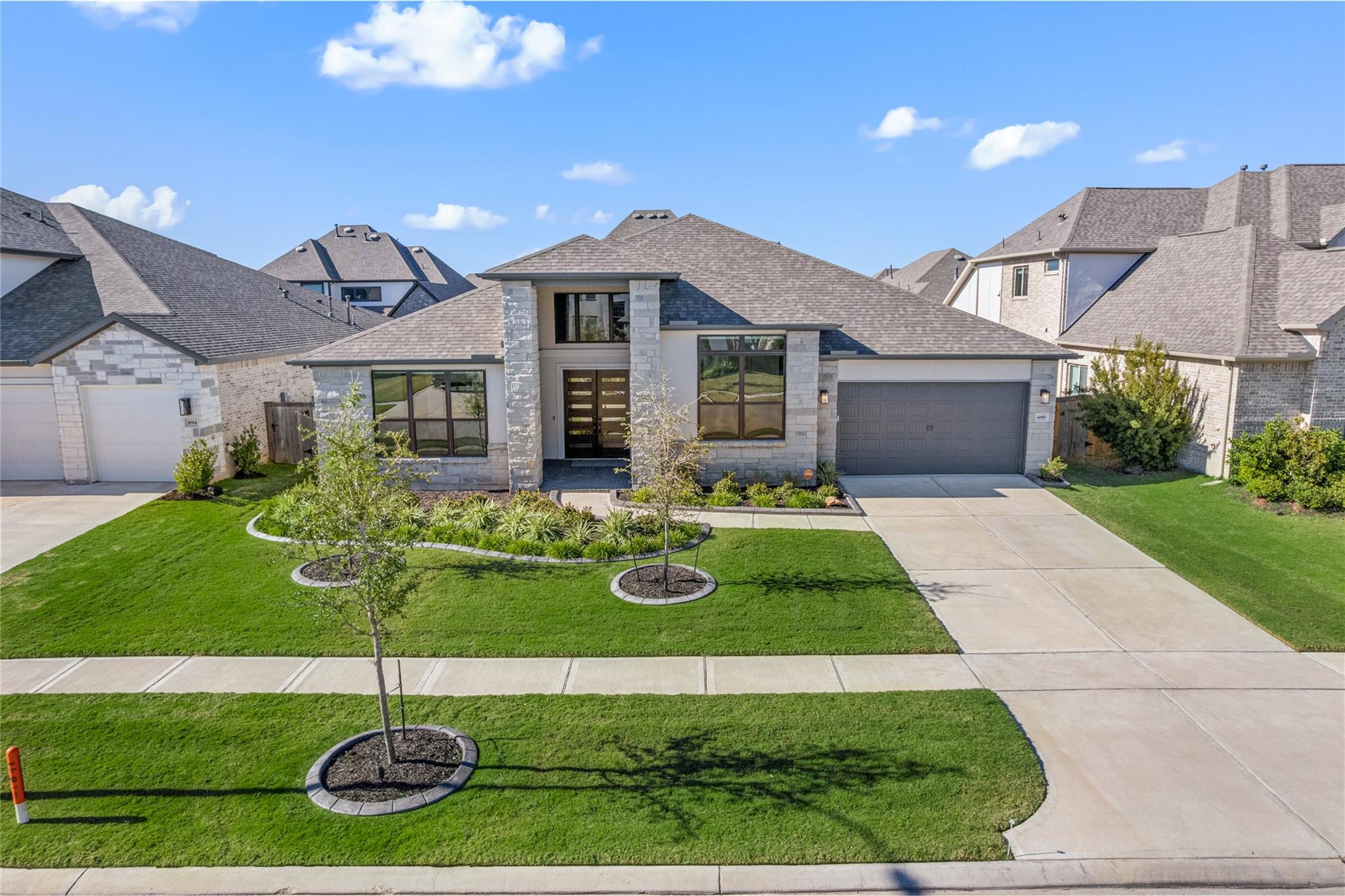 4810 Creekbend Drive