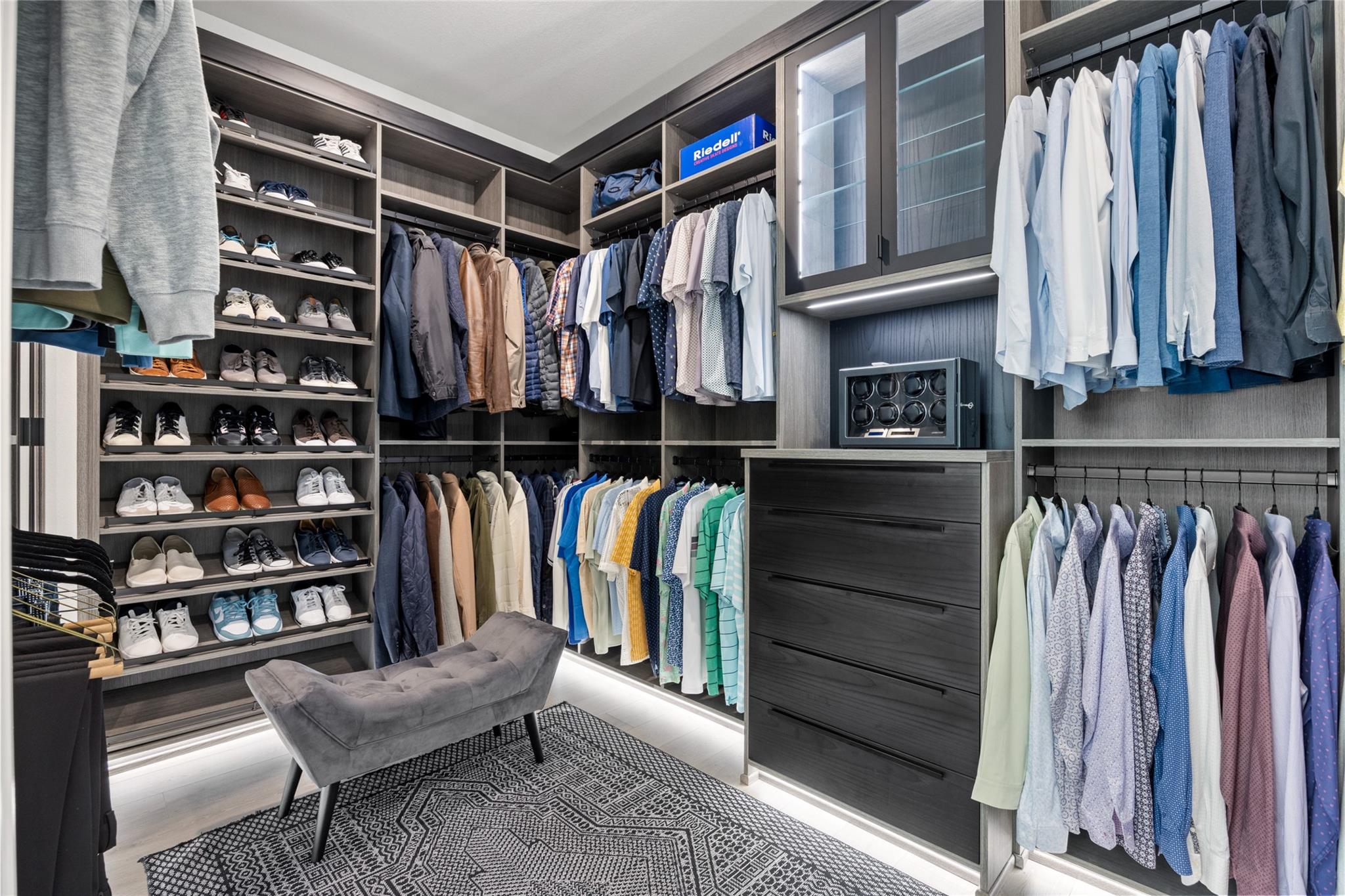 4810 Creekbend Drive