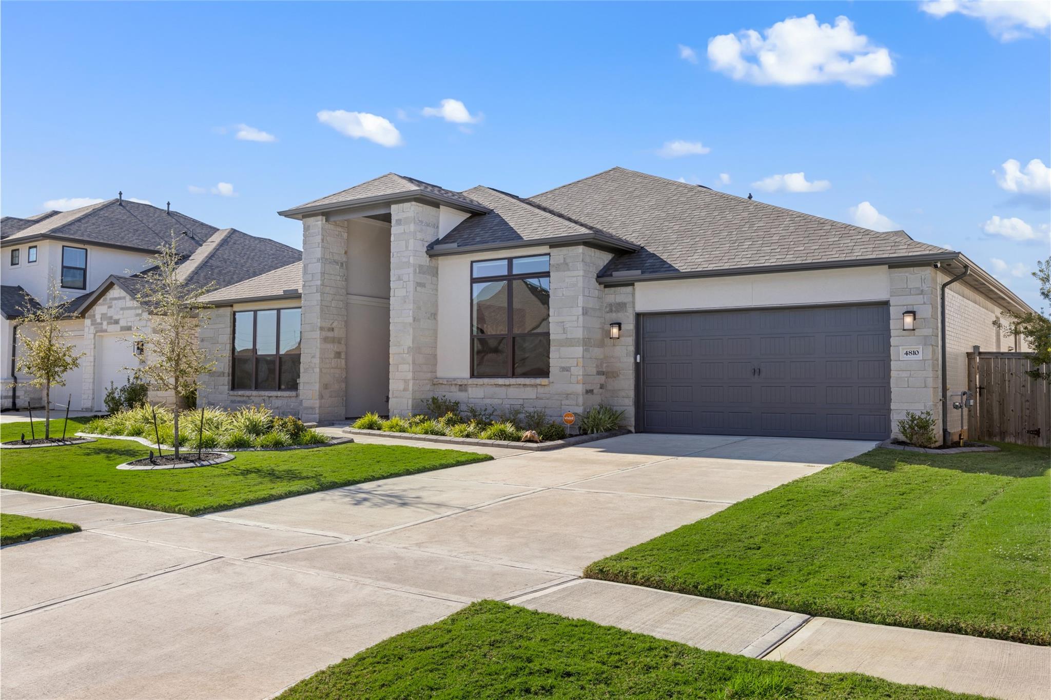 4810 Creekbend Drive